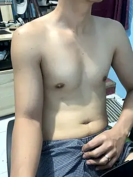 Snapshot of ieat_monsters chatting on November 1, 2025, 11:59 am ieat monsters online show from November 1, 2025, 11:59 am