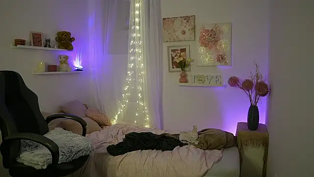 Snapshot of Annita_Grey chatting on October 4, 2025, 7:04 pm Annita Grey online show from October 4, 2025, 7:04 pm