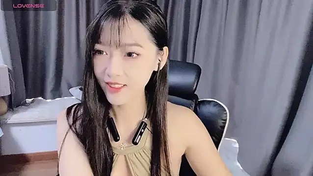 Cicicici-cc online show from September 24, 2025, 3:57 am