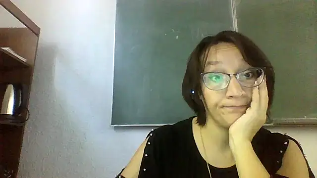 Moon Janis online show from September 18, 2025, 5:32 am