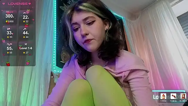 Snapshot of Miko_Meow chatting on May 22, 2026, 3:43 pm Miko Meow online show from May 22, 2026, 3:43 pm