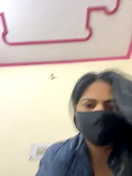 Snapshot of SashaPatel chatting on December 1, 2025, 2:12 am SashaPatel online show from December 1, 2025, 2:12 am