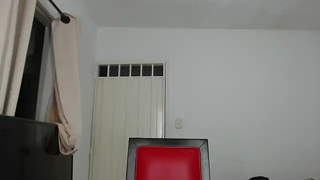 Alex mojica online show from September 26, 2025, 7:37 am