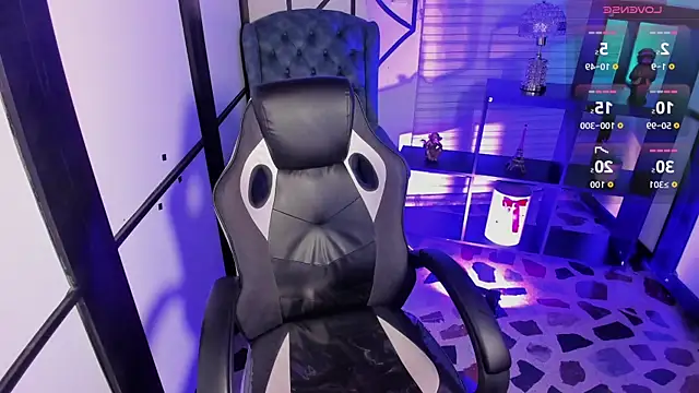 Snapshot of NahomiRichards_ chatting on November 4, 2025, 4:27 am NahomiRichards online show from November 4, 2025, 4:27 am