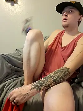 Snapshot of matty244 chatting on December 19, 2025, 10:45 pm matty244 online show from December 19, 2025, 10:45 pm