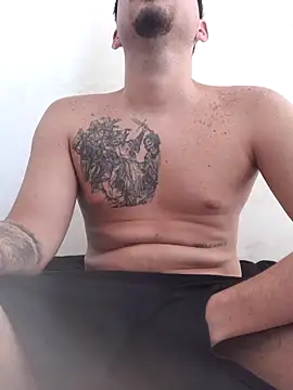 Snapshot of branquintatto chatting on November 12, 2025, 12:20 pm branquintatto online show from November 12, 2025, 12:20 pm