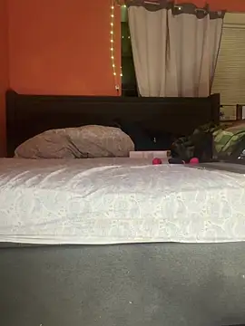 Snapshot of bearcub300 chatting on September 24, 2025, 5:47 am bearcub300 online show from September 24, 2025, 5:47 am