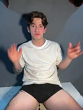 Snapshot of AteneoJr chatting on February 19, 2026, 1:35 am AteneoJr online show from February 19, 2026, 1:35 am