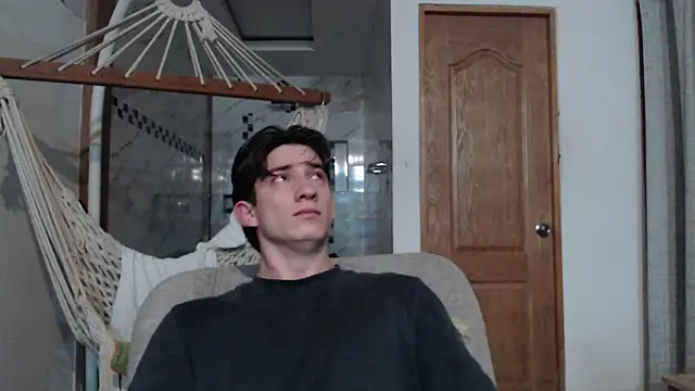 Snapshot of AteneoJr chatting on January 15, 2026, 12:36 am AteneoJr online show from January 15, 2026, 12:36 am