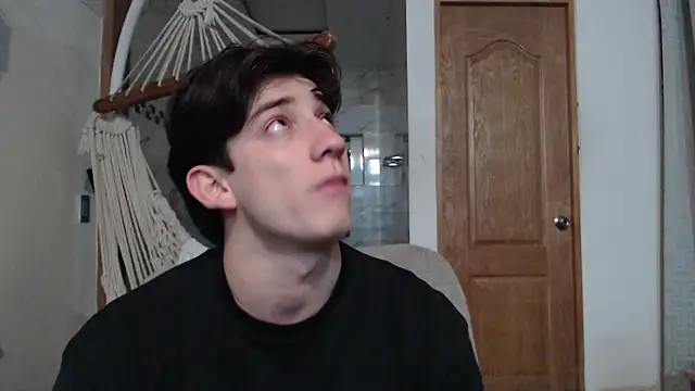 Snapshot of AteneoJr chatting on January 14, 2026, 12:36 am AteneoJr online show from January 14, 2026, 12:36 am