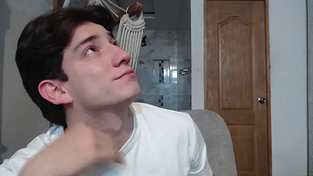 Snapshot of AteneoJr chatting on January 9, 2026, 12:06 am AteneoJr online show from January 9, 2026, 12:06 am