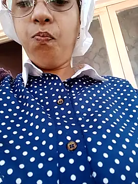 Snapshot of thanusi_2 chatting on January 8, 2026, 4:40 am thanusi 2 online show from January 8, 2026, 4:40 am