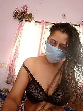 Snapshot of thanusi_2 chatting on January 13, 2026, 5:55 am thanusi 2 online show from January 13, 2026, 5:55 am