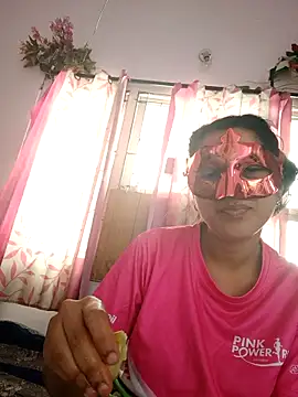 Snapshot of thanusi_2 chatting on February 15, 2026, 5:52 am thanusi 2 online show from February 15, 2026, 5:52 am