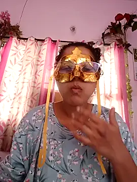 Snapshot of thanusi_2 chatting on December 18, 2025, 8:52 am thanusi 2 online show from December 18, 2025, 8:52 am