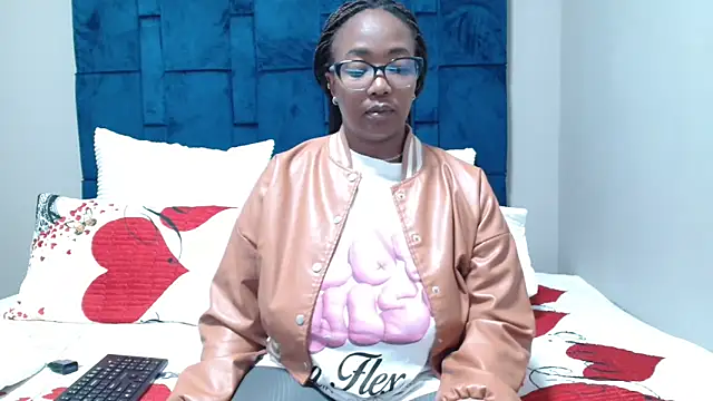 BigBootySimbax online show from May 25, 2026, 5:33 pm
