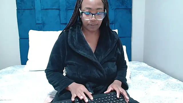 BigBootySimbax online show from May 12, 2026, 1:13 am