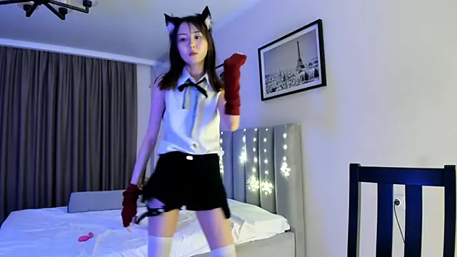 Snapshot of kawai_mai chatting on April 13, 2026, 2:32 pm kawai mai online show from April 13, 2026, 2:32 pm