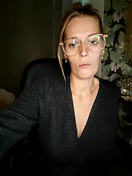 Mila Luciphya online show from September 29, 2025, 8:32 am