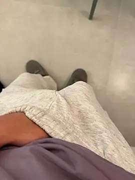 Manu97k online show from March 16, 2026, 12:31 pm