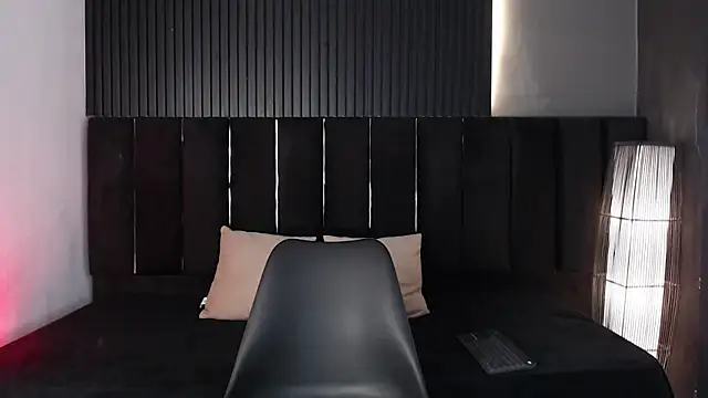 Snapshot of Dominic_ghost chatting on November 22, 2025, 10:41 pm Dominic ghost online show from November 22, 2025, 10:41 pm