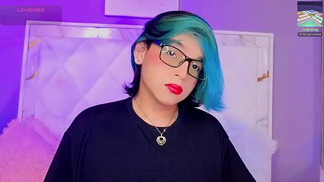 Snapshot of Dannyhot_ chatting on April 24, 2026, 7:49 pm Dannyhot online show from April 24, 2026, 7:49 pm