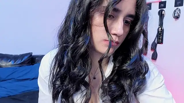 Snapshot of elowen_halley1 chatting on February 11, 2026, 5:24 pm elowen halley1 online show from February 11, 2026, 5:24 pm