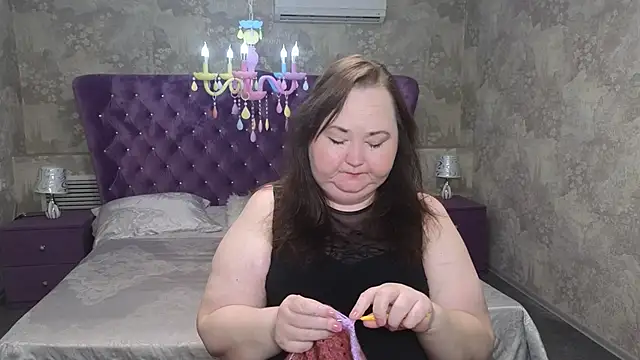 Eloisa Eliot online show from October 28, 2025, 2:38 pm