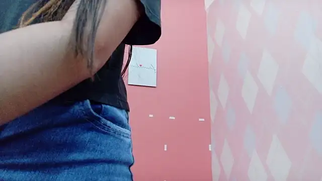 little beillis online show from October 28, 2025, 12:59 pm