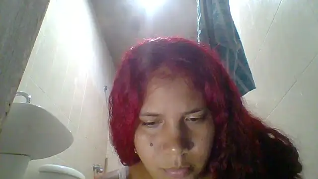 Snapshot of Daila_Lucia chatting on June 18, 2026, 7:51 am Daila Lucia online show from June 18, 2026, 7:51 am