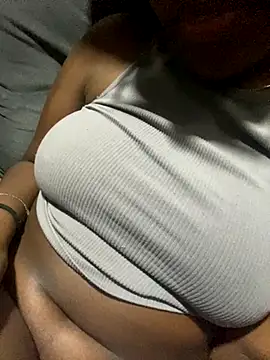 bybey18 online show from October 18, 2025, 3:41 am