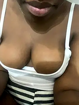 bybey18 online show from October 26, 2025, 4:46 am