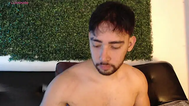 Snapshot of sam_ford_2 chatting on November 13, 2025, 10:57 pm sam ford 2 online show from November 13, 2025, 10:57 pm