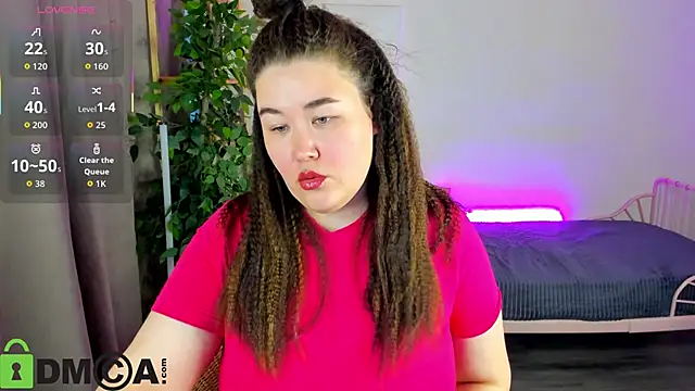 Tara Torres online show from November 27, 2025, 8:37 am