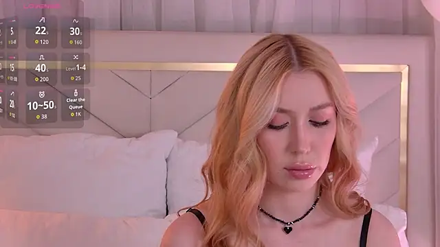 Snapshot of VelvetHell chatting on September 18, 2025, 3:42 am VelvetHell online show from September 18, 2025, 3:42 am