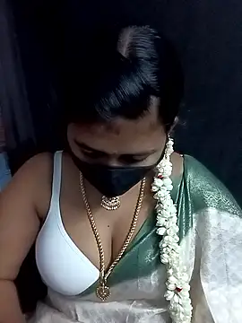 Snapshot of Tamil_Lotus chatting on September 23, 2025, 5:20 pm Tamil Lotus online show from September 23, 2025, 5:20 pm