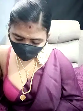 Snapshot of Tamil_Lotus chatting on September 29, 2025, 6:02 pm Tamil Lotus online show from September 29, 2025, 6:02 pm