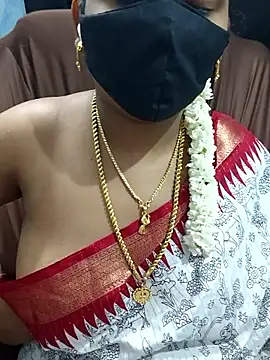 Snapshot of Tamil_Lotus chatting on November 11, 2025, 5:52 pm Tamil Lotus online show from November 11, 2025, 5:52 pm