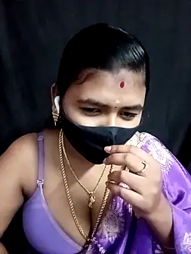 Snapshot of Tamil_Lotus chatting on September 18, 2025, 6:00 pm Tamil Lotus online show from September 18, 2025, 6:00 pm