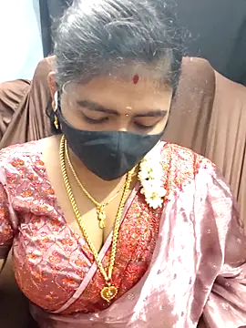 Snapshot of Tamil_Lotus chatting on October 30, 2025, 5:21 pm Tamil Lotus online show from October 30, 2025, 5:21 pm