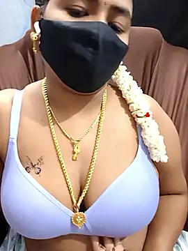 Snapshot of Tamil_Lotus chatting on November 13, 2025, 5:39 pm Tamil Lotus online show from November 13, 2025, 5:39 pm