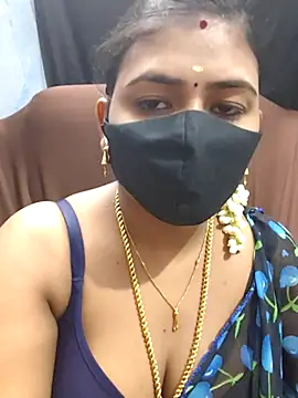 Snapshot of Tamil_Lotus chatting on December 15, 2025, 6:03 pm Tamil Lotus online show from December 15, 2025, 6:03 pm