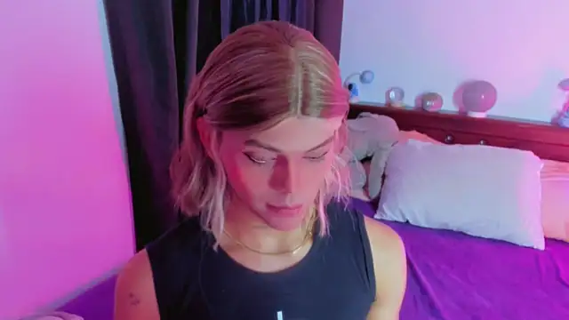 Flora Minx online show from December 20, 2025, 6:16 am