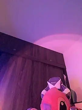 Flora Minx online show from February 16, 2026, 7:40 am