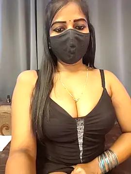 Snapshot of Misss-julli chatting on November 23, 2025, 7:51 am Misss-julli online show from November 23, 2025, 7:51 am