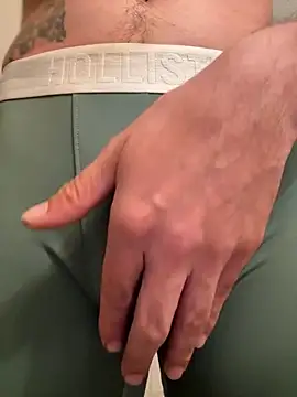 flacoone01 online show from September 18, 2025, 11:08 pm