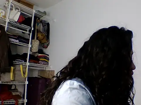 Noapino online show from May 14, 2026, 2:41 am
