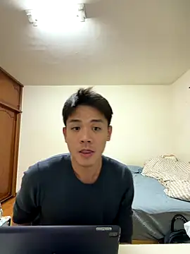 Foxfoxfox4 online show from December 19, 2025, 3:47 pm