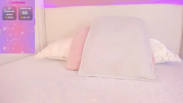 Snapshot of _Saandy chatting on December 17, 2025, 11:48 am Saandy online show from December 17, 2025, 11:48 am