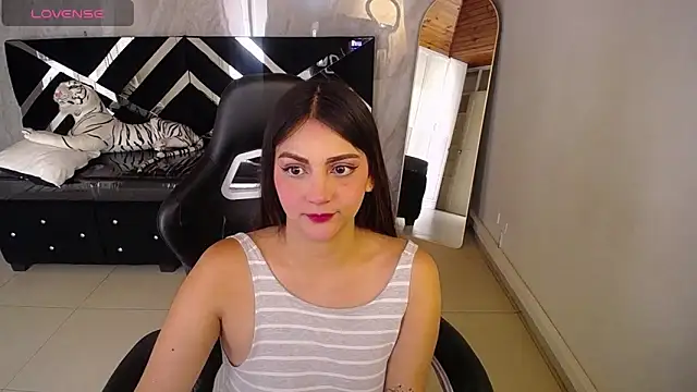 emily cooper t online show from February 9, 2026, 8:07 pm